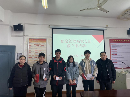 紅色文化宣講團開展“學(xué)習(xí)習(xí)近平總書記考察江西重要講話精神”主題宣講