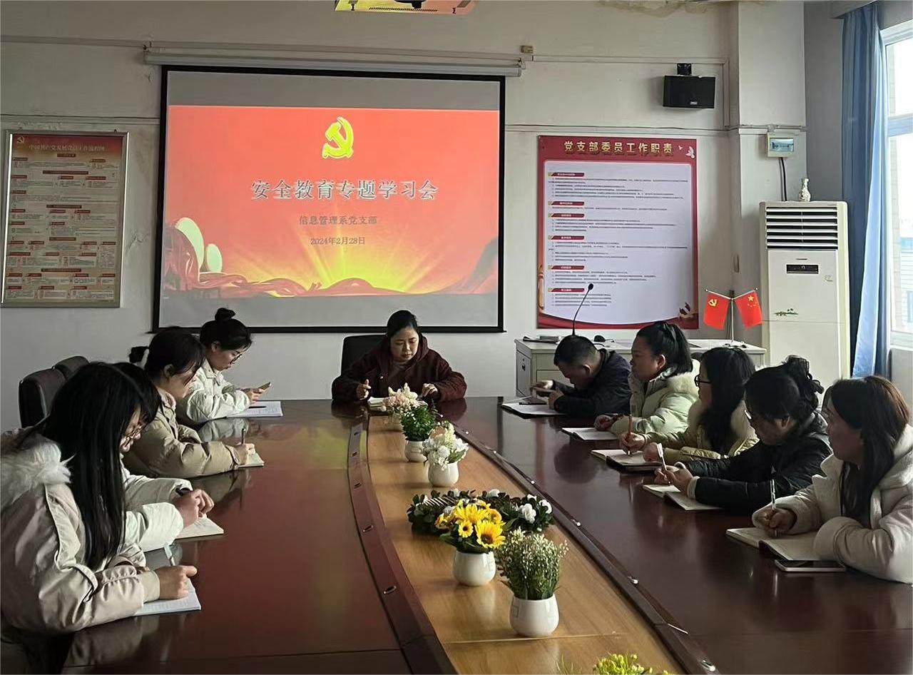 紅色文化宣講團開展“學習習近平總書記考察江西重要講話精神”主題宣講