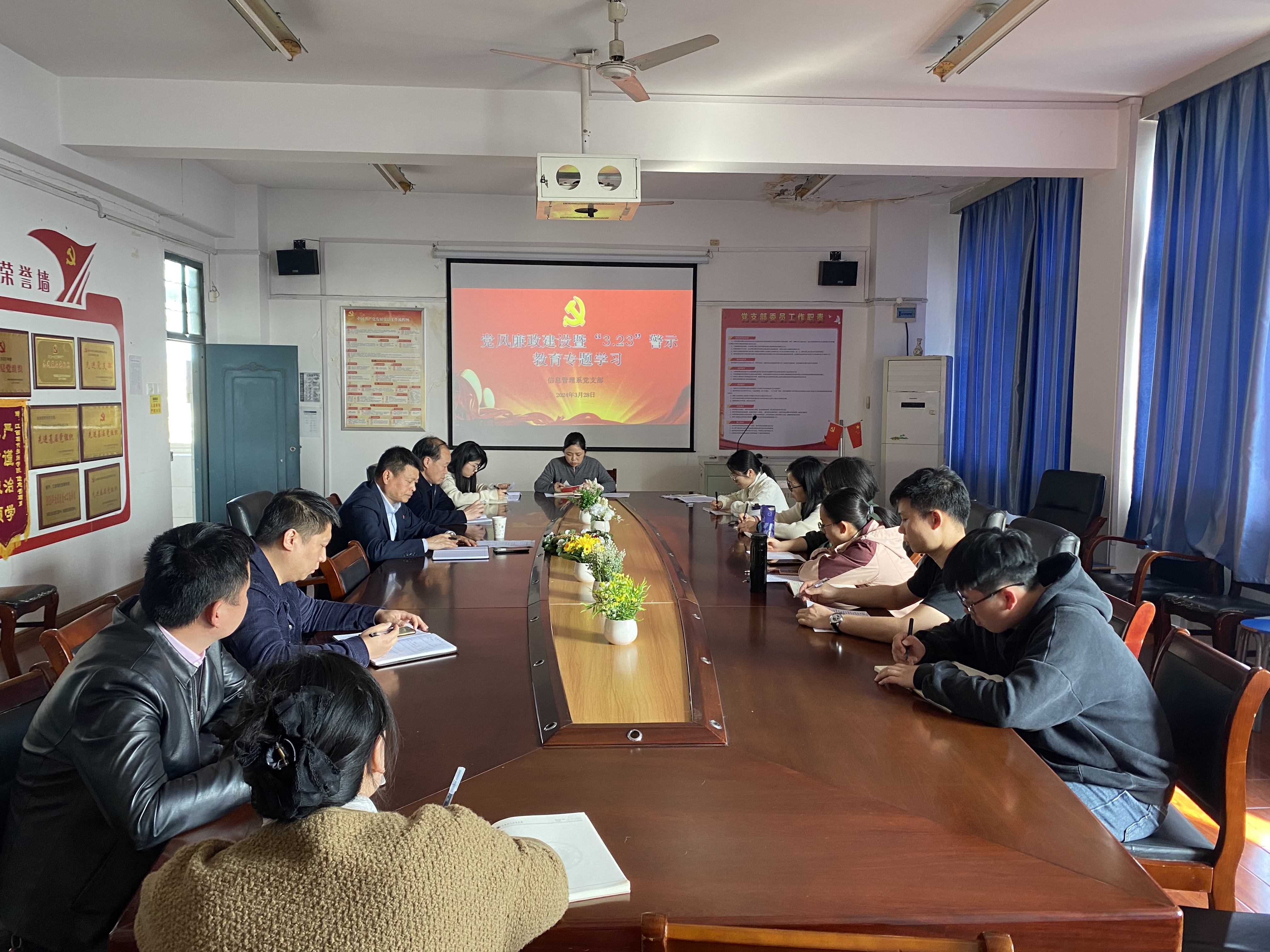 紅色文化宣講團開展“學習習近平總書記考察江西重要講話精神”主題宣講