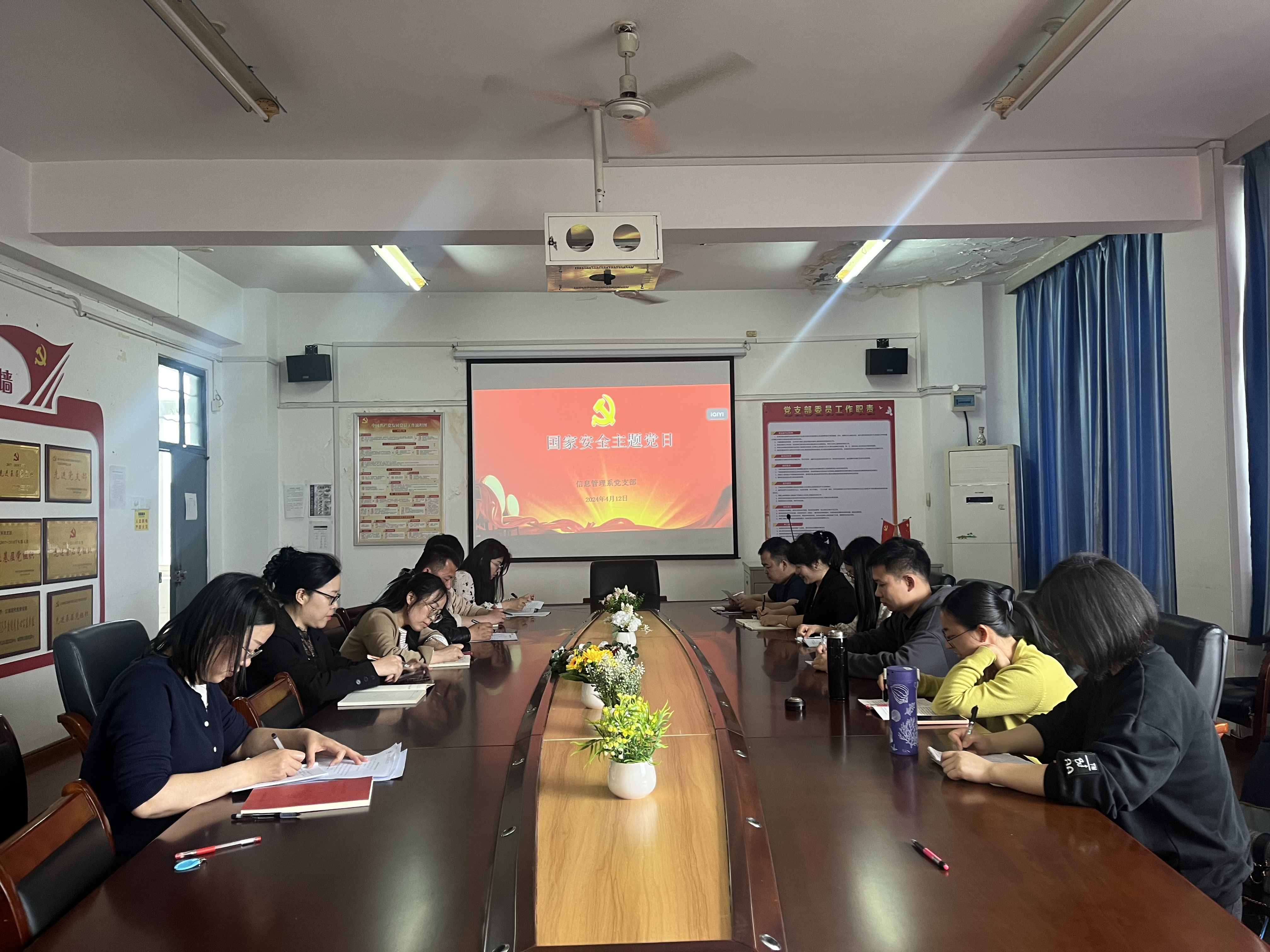 紅色文化宣講團(tuán)開展“學(xué)習(xí)習(xí)近平總書記考察江西重要講話精神”主題宣講