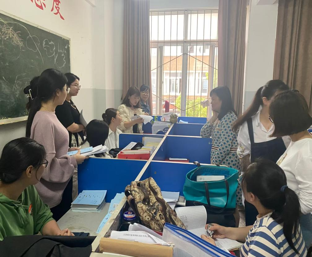 ���ܽ������_չ2022-2023�ڶ��W�ڽ��л�ӣ��壩