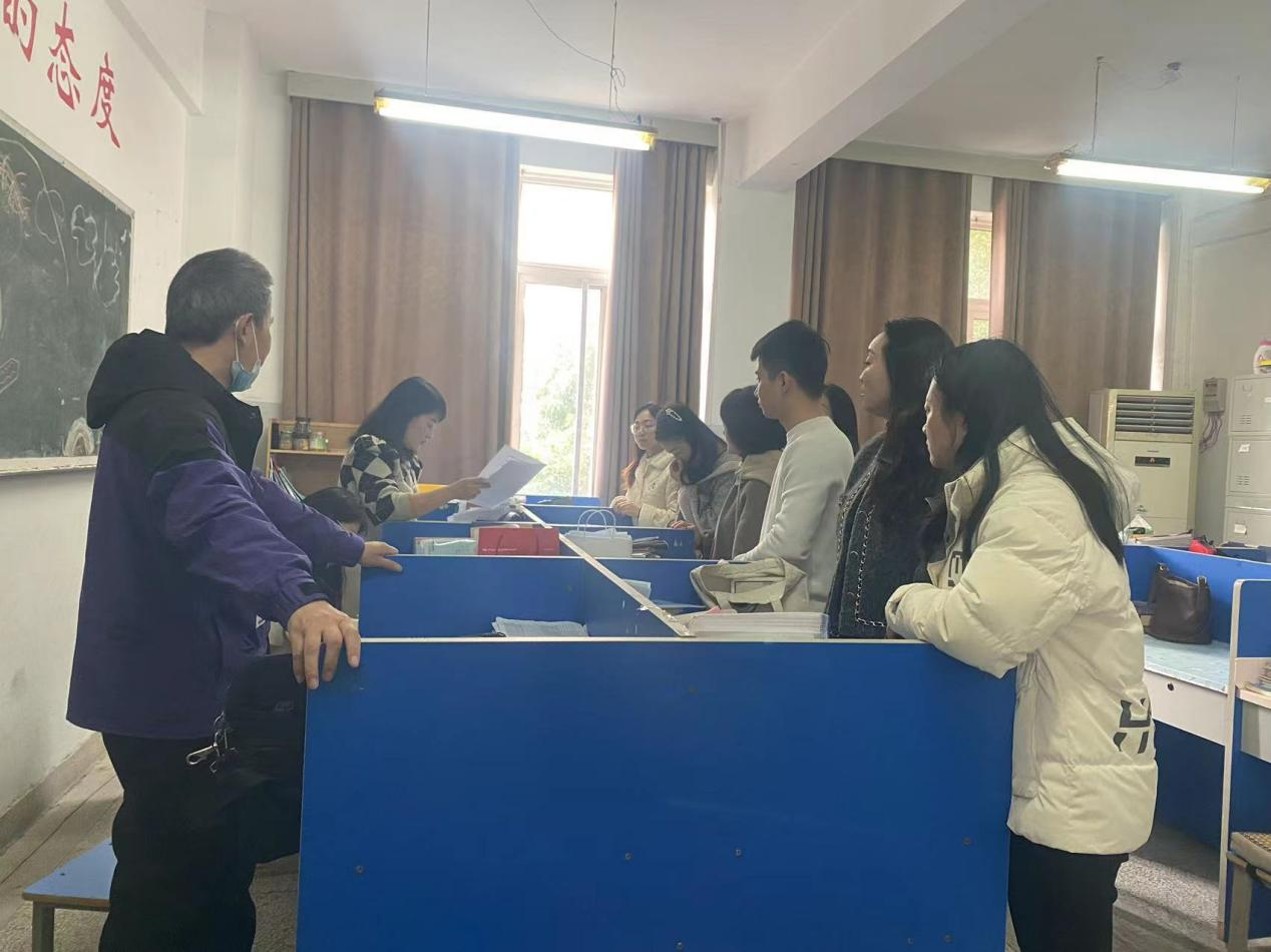 ���ܽ������_չ2023-2024��һ�W�ڽ��л�ӣ��壩