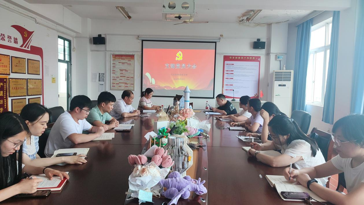 紅色文化宣講團(tuán)開展“學(xué)習(xí)習(xí)近平總書記考察江西重要講話精神”主題宣講